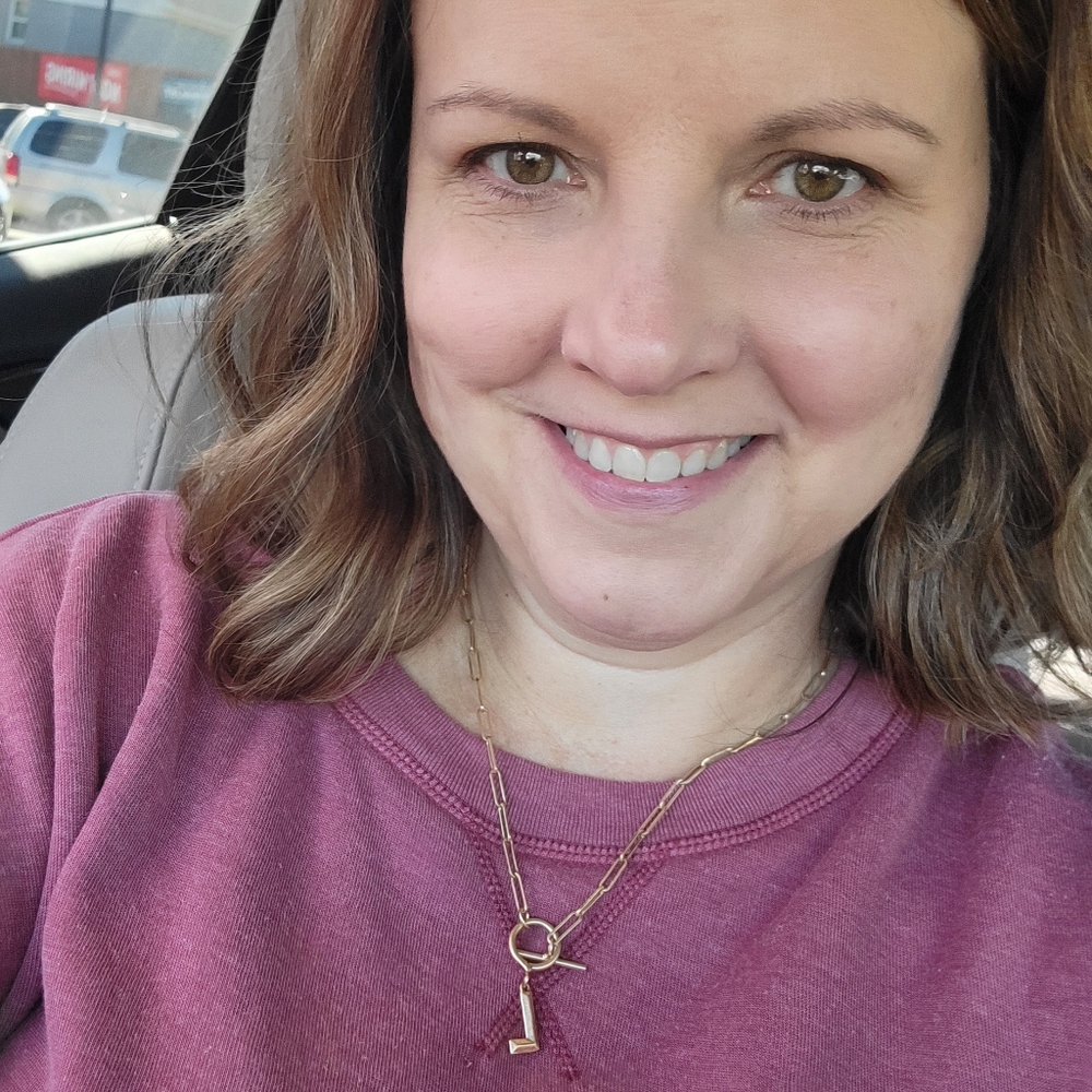 Meet your Posher, Lori